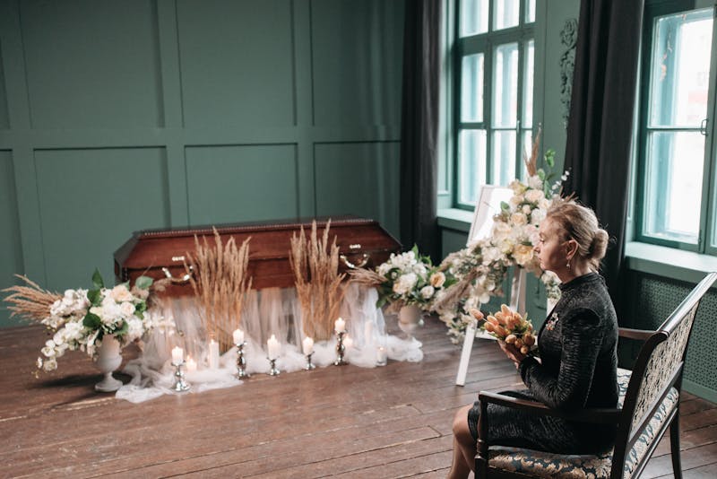 Gerbe florale et couronne funéraire